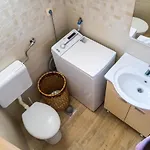 Nyaraló Sanja *